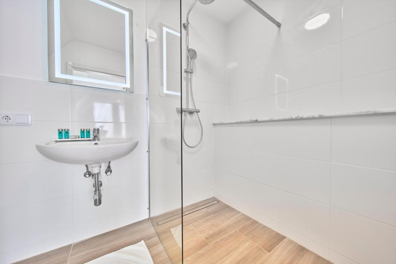 Smile Apartments "Weinhimmel" Krems an der Donau Chambre photo